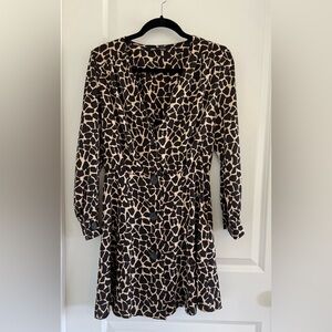 Zara Long Sleeve Giraffe Animal print, Black and Cream Animal Print size M
